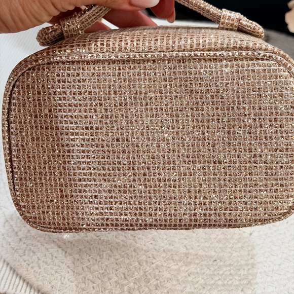 Dior 2025 Holiday GWP Cosmetic Case, Card Mirror with Dior Dust bag and GIFT BAG - Picture 5 of 16